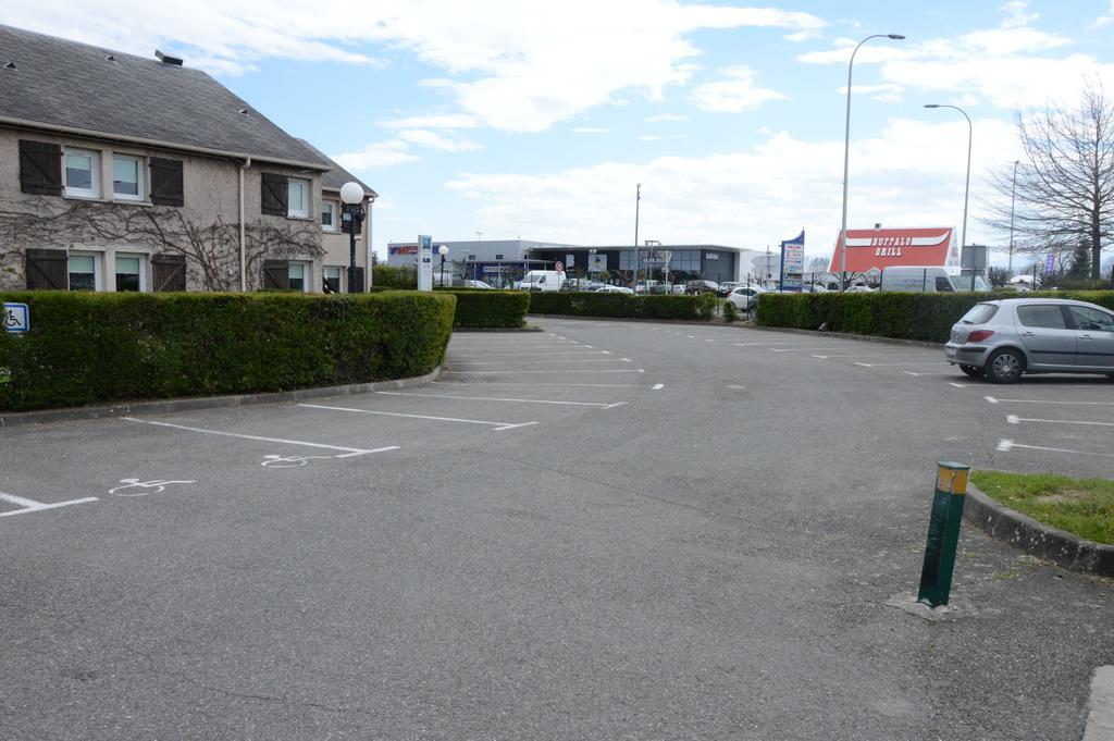 Ibis Budget Tarbes Ngoại thất bức ảnh